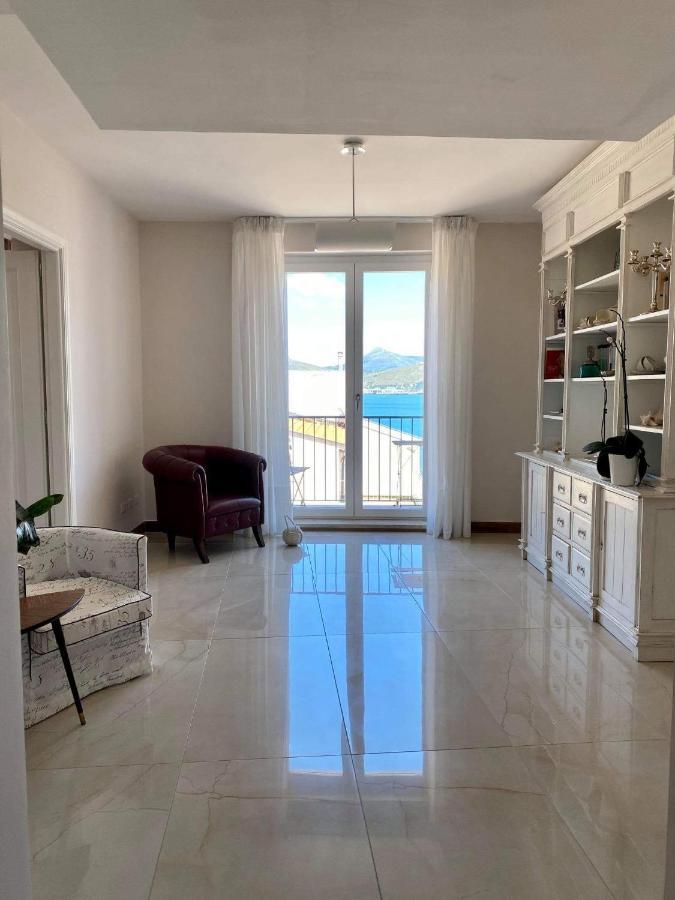 Santa Lucia B&B Gaeta Bagian luar foto