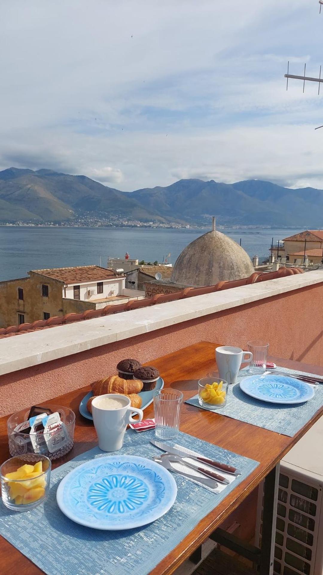 Santa Lucia B&B Gaeta Bagian luar foto