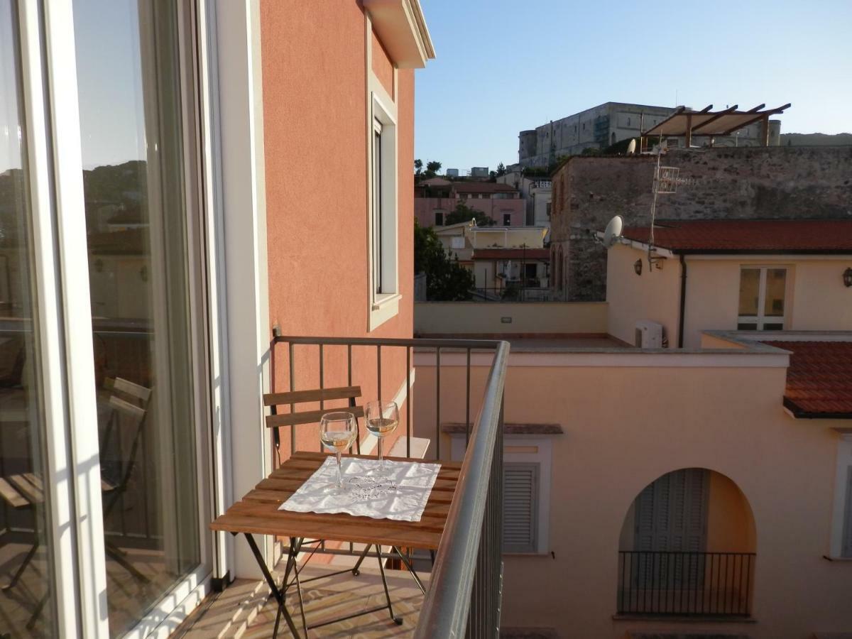 Santa Lucia B&B Gaeta Bagian luar foto