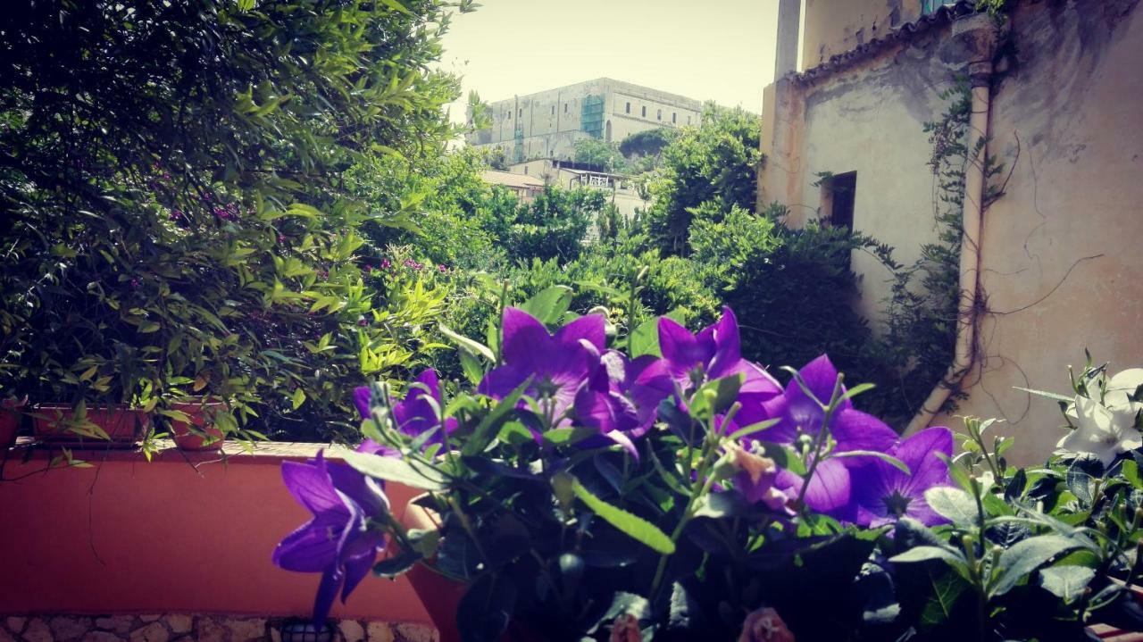 Santa Lucia B&B Gaeta Bagian luar foto